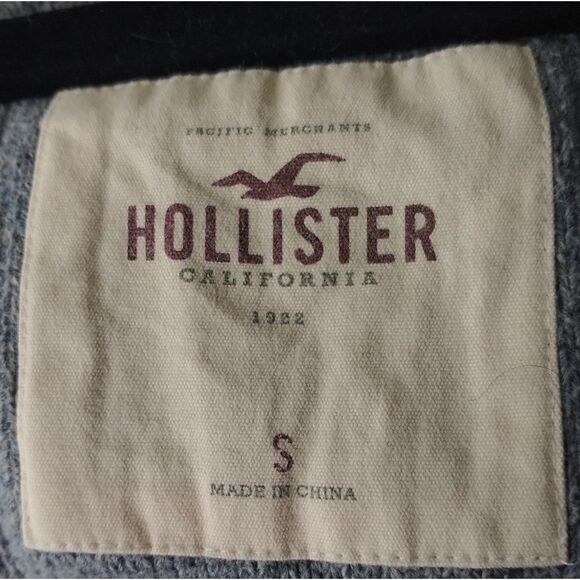 HOLLISTER SWEATER - Picture 3 of 5